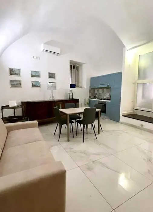 Appartamento Palazzo Foglia-1